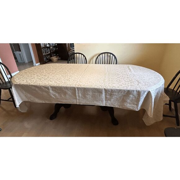 Classic Cream Colored Large Tablecloth, 116" x 61" Scroll Pattern, Entertaining - Picture 4 of 7